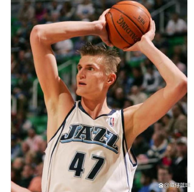 华体会网站-包含多面手风采：篮球场上的全能战士的词条