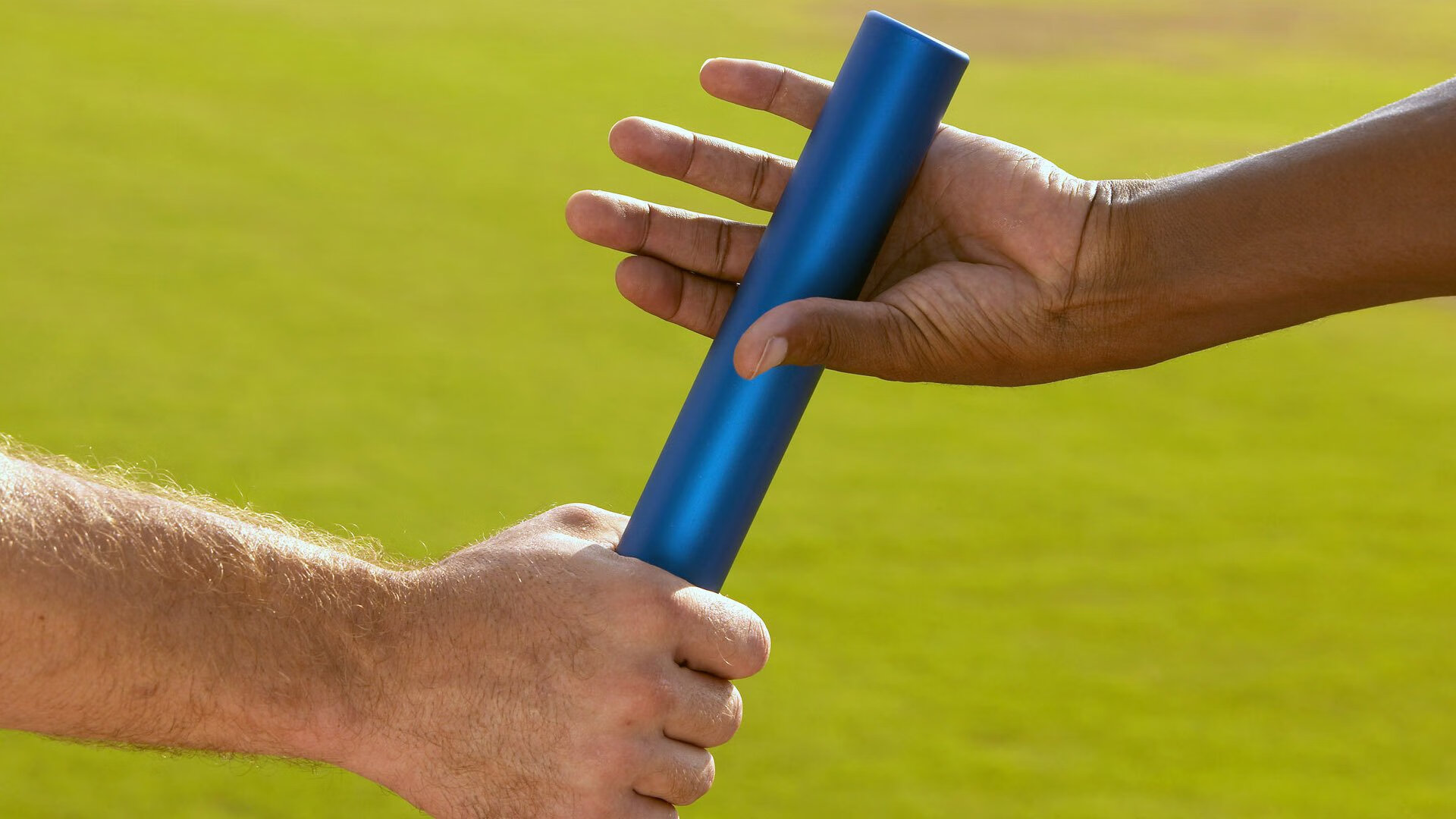 hth体育-快速轮滑赛，流动的青春与速度碰撞，快速轮滑视频